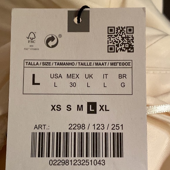 NWT. Zara Cream Crossover Satin Effect Jumpsuit. Size L. - Picture 9 of 13